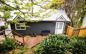 Newly Renovated 100 Year Old Bliss Cottage - Adaline
